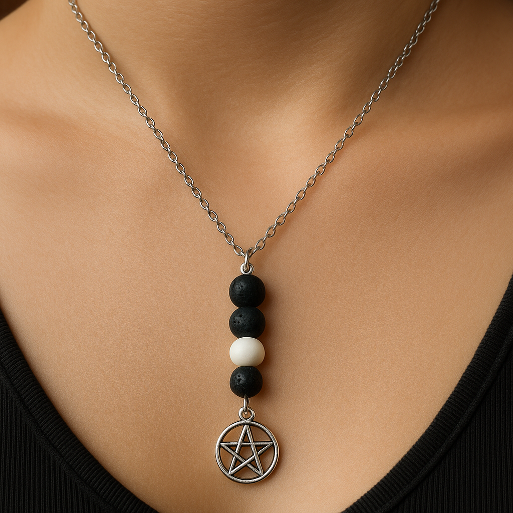 ✨ Wicca Mondphasen-Kette aus Lava- und Howlith-Perlen mit Pentagramm-Anhänger ✨